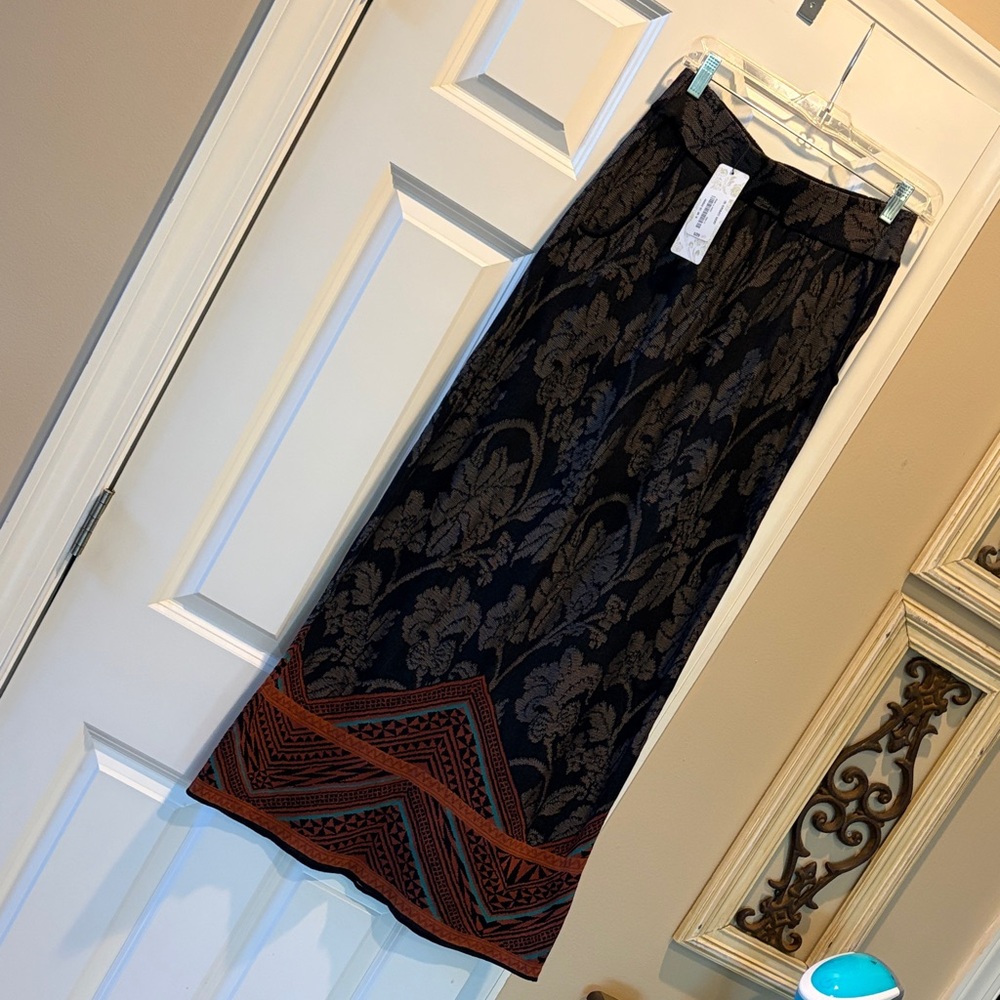 Peruvian ConnectionElegant Kiribati Patterned Skirt Small